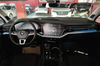 Volkswagen Touareg 2019, 132500 км, за 222103.92 CNY - фото 12