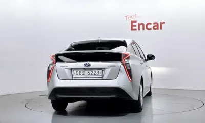 Toyota Prius 2018, 104140 км, за 14800000 KRW