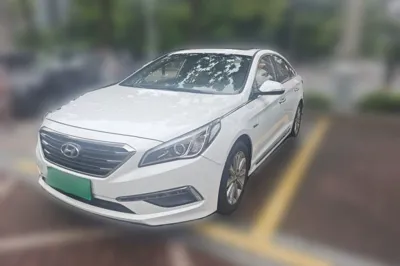 Hyundai Sonata · 2015 год