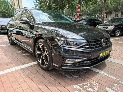 Volkswagen Magotan 2024, 40000 км, за 125000 CNY