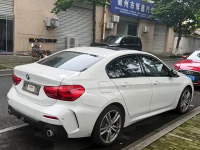 BMW 1 Series 2019, 26000 км, за 49800 CNY