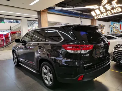 Toyota Highlander 2021, 55000 км, за 168000 CNY - фото 3