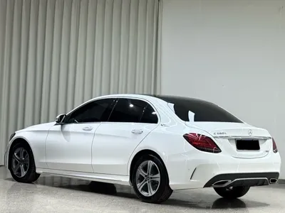 Mercedes-Benz C-Class 2019, 68000 км, за 123600 CNY