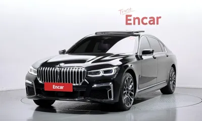 BMW 7-Series · 2021 год