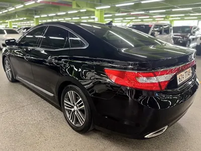 Hyundai Grandeur 2013, 177230 км, за 4500000 KRW
