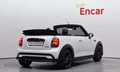 MINI Cooper Convertible 2024, 60820 км, за 26500000 KRW