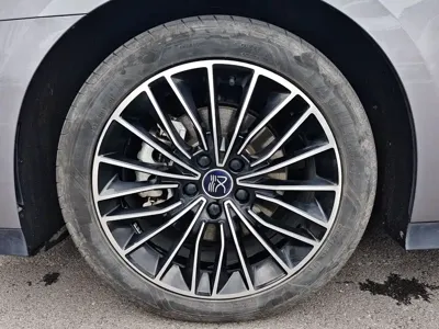 BYD Han 2024, 24600 км, за 105800 CNY