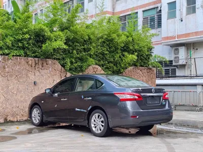 Nissan Sylphy 2013, 146000 км, за 18000 CNY