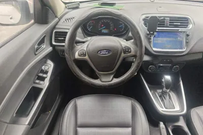 Ford Escort 2017, 64000 км, за 36838.2 CNY - фото 7