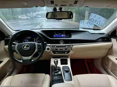 Lexus ES 2014, 250000 км, за 71800 CNY - фото 7