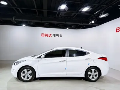 Hyundai Avante 2013, 152419 км, за 3200000 KRW