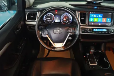 Toyota Highlander 2017, 87800 км, за 115592.67 CNY - фото 14