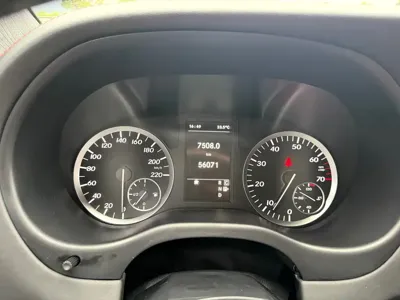 Mercedes-Benz Vito 2019, 56000 км, за 129800 CNY - фото 18