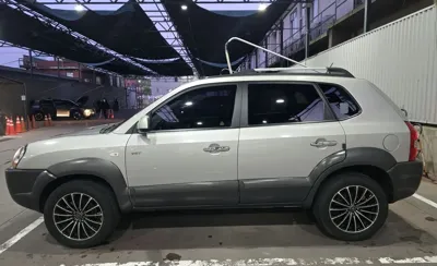 Hyundai Tucson · 2009 год