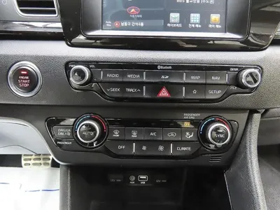 Kia Niro 2018, 77962 км, за 17090000 KRW - фото 16