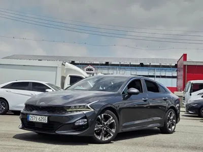Kia K5 · 2021 год
