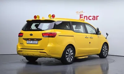 Kia Canival 2018, 60796 км, за 15500000 KRW - фото 2