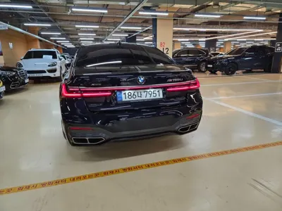 BMW 7-Series 2022, 21794 км, за 86500000 KRW