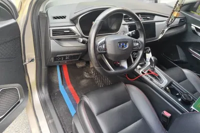 Geely Auto Binray 2018, 64500 км, за 45115.52 CNY - фото 18