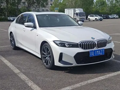 BMW 3 Series 2023, 36000 км, за 219800 CNY