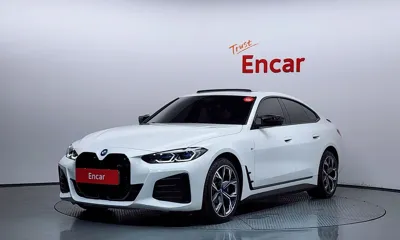 BMW i4 · 2023 год
