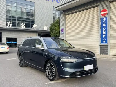 AITO 问界 AITO M9 2025, 23000 км, за 403800 CNY