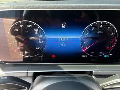 Mercedes-Benz GLE-Class 2025, 9400 км, за 103000000 KRW - фото 10