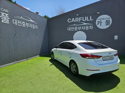 Hyundai Avante 2017, 110000 км, за 6900000 KRW