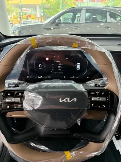 Kia Sorento 2026, 4 км, за 99990000 KRW - фото 8