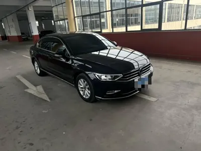 Volkswagen Magotan 2023, 43000 км, за 115800 CNY