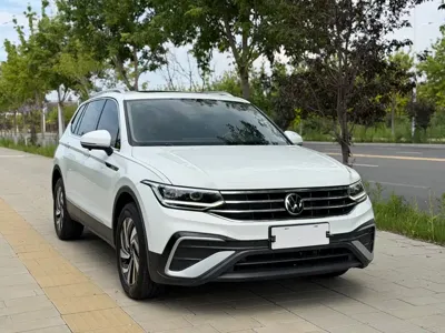 Volkswagen Tiguan L 2023, 49000 км, за 179800 CNY