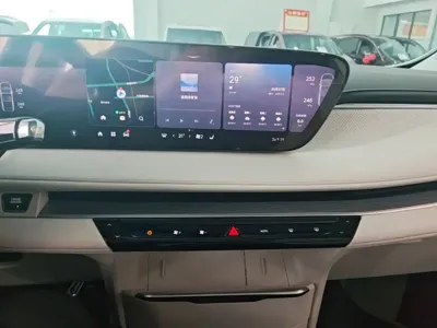 Buick GL8 Hybrid 2024, 41200 км, за 260600 CNY - фото 13