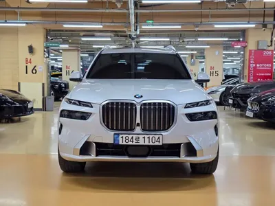 BMW X7 2023, 29550 км, за 100000000 KRW - фото 3