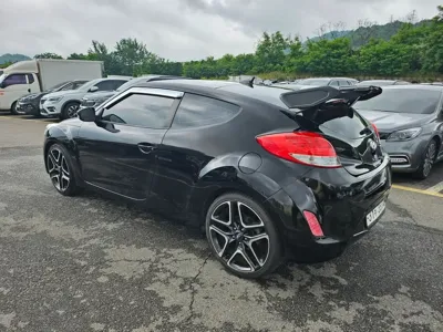 Hyundai Veloster 2014, 210490 км, за 2990000 KRW