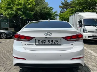 Hyundai Avante 2018, 100000 км, за 9800000 KRW - фото 5