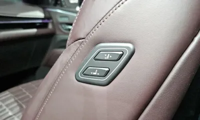 Cadillac Escalade 2023, 38323 км, за 114550000 KRW - фото 30