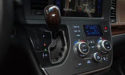 Toyota Sienna 2015, 286386 км, за 11300000 KRW - фото 9