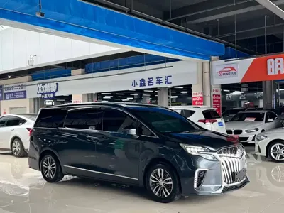 Buick GL8 2021, 100000 км, за 135800 CNY