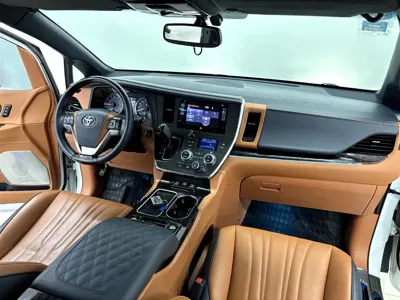 Toyota Sienna 2018, 101000 км, за 175000 CNY - фото 16