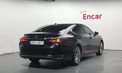 Lexus ES 2023, 14092 км, за 56900000 KRW