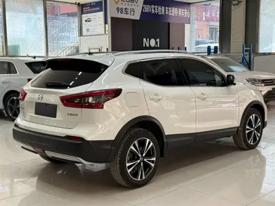Nissan Qashqai 2023, 7000 км, за 109800 CNY