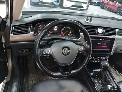 Volkswagen Phideon 2019, 93800 км, за 101000 CNY - фото 11