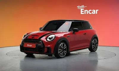 MINI Cooper · 2023 год