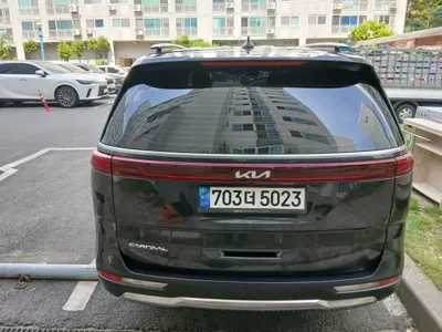 Kia Canival 2023, 54056 км, за 26000000 KRW