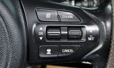 Kia Canival 2017, 170277 км, за 12500000 KRW - фото 16