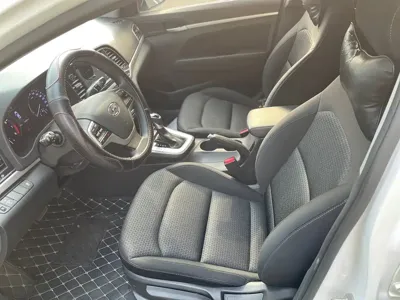Hyundai Elantra 2018, 60000 км, за 28800 CNY - фото 5