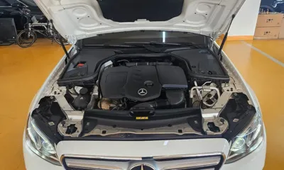 Mercedes-Benz E-Class 2017, 97001 км, за 19900000 KRW - фото 12