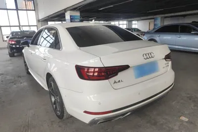 Audi A4L 2019, 106900 км, за 103989.91 CNY
