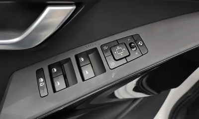 Kia Niro 2026, 5969 км, за 30500000 KRW - фото 28