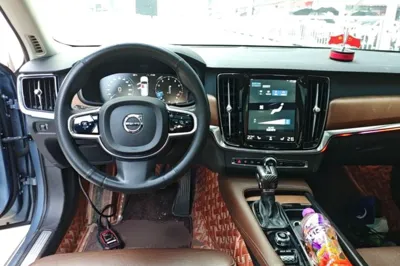 Volvo S90 2020, 134900 км, за 114007.53 CNY - фото 12